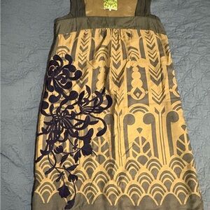 ANTHROPOLOGIE Florest Guillemot
Art Wear silk blend Purple
Embroidered Dress 8